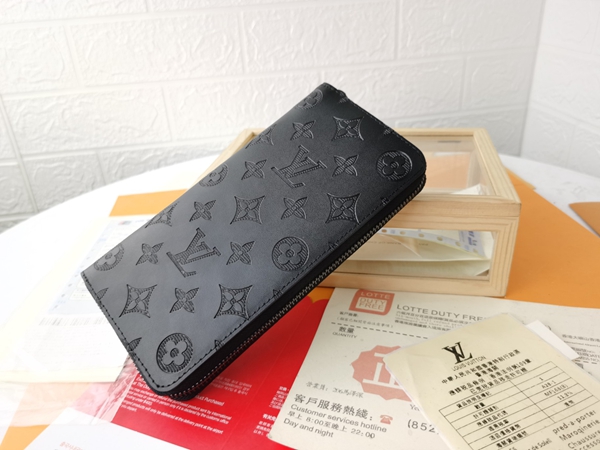 LVコピーウォレット側面デザイン